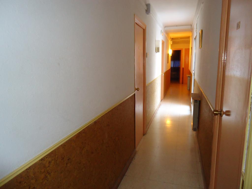 Hotel Pension Mode Lleida Exteriér fotografie